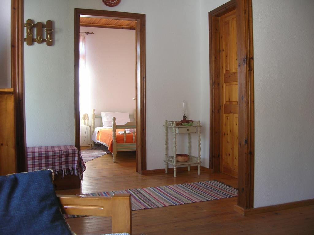 Athina'S House Guest House Skala Sotiros Exterior photo